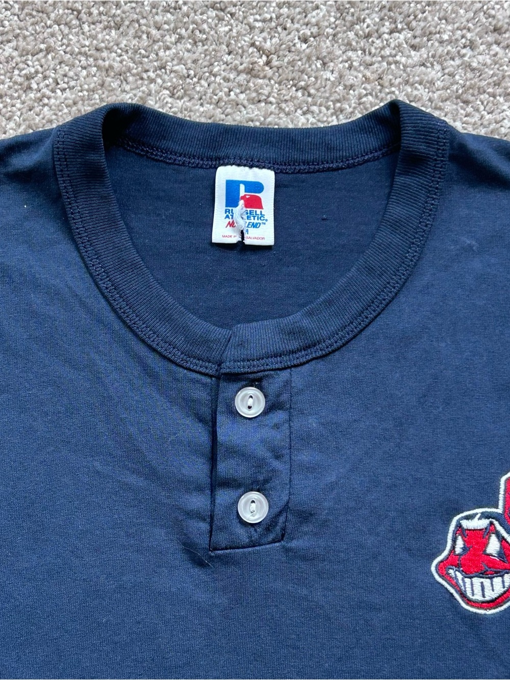 Vintage Cleveland Indians Russell Athletic Henley Shirt Navy Blue Chief Wahoo M - Picture 5 of 8